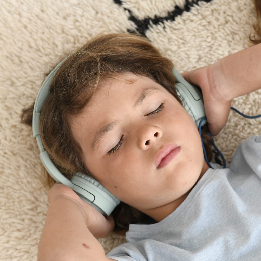 Kiox Casque Audio Enfant Filaire avec Limiteur de Son 85 DB – Ecouteurs  Enfant avec Fil – Musique Écouteurs Bebe de 2, 3, 4-7 An165 - Cdiscount TV  Son Photo