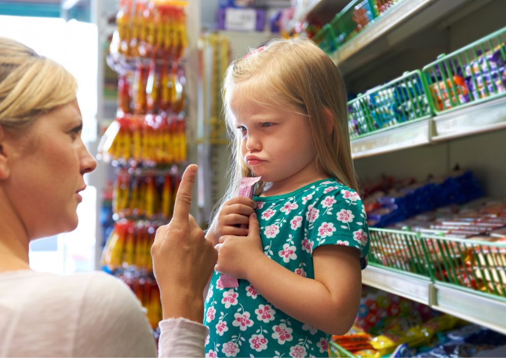 opposition enfant rayon supermarché