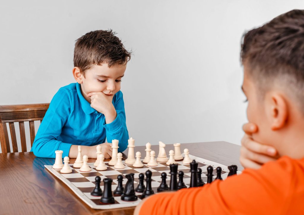 activité d'échecs pour enfants