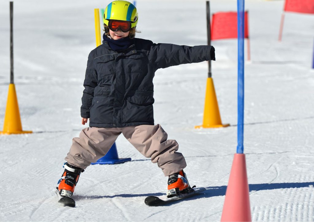 équipement sport d'hiver enfant